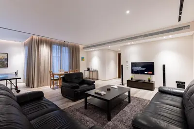 Image de Fully Furnished/Serviced 2 Bed Apart Gf @ Silver Palm