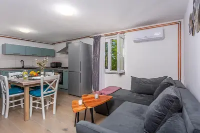 Image de Bel appartement 1 chambre à Risika