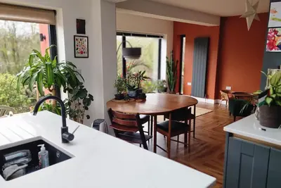 Image de Modern peaceful bungalow with tranquil garden next to Bristol/Bath cycle path