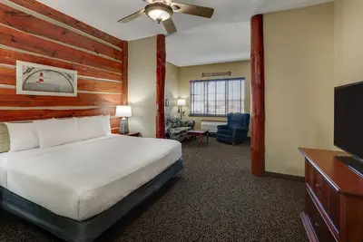 Image de Rustic Charm by the Mississippi River! Inviting Riverbank Lodging