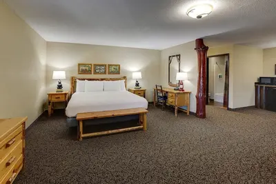 Image de Room for the Crew, Expanded King Bunk Bed, Stoney Creek Quad Cities