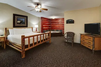 Image de Whirlpool, Fireplace, Theme Suite, Stoney Creek Quad Cities, Pool