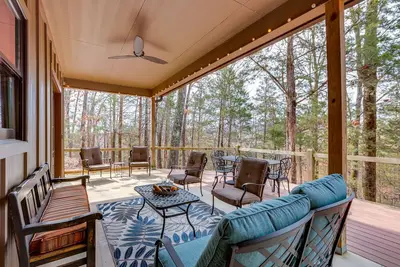 Image de Ste Genevieve Home on 17 Acres, Near Wineries!