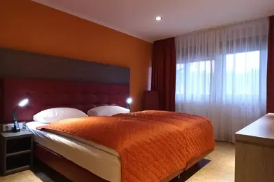 Image de Doppelzimmer Comfort, Modern Ohne Balkon, 1 Doppelbett Oder 2 Einzelbette