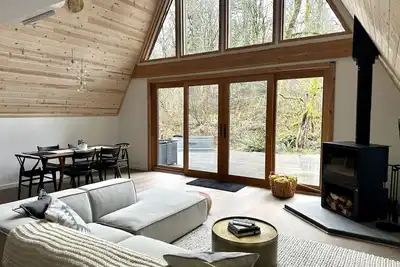 Image de New modern A-Frame Cabin! 20 min to the slopes and 1hr from Portland.