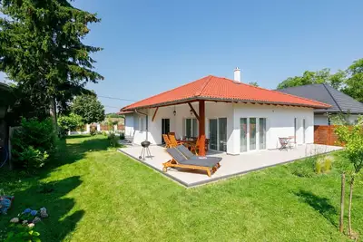 Image de Merveilleuse maison de vacances privée avec climatisation, Wifi, Tv, terrasse et parking