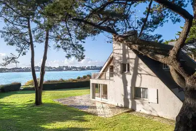Image de Belle maison de vacances privée pour 13 personnes avec Wifi, Tv, terrasse, animaux admis et parking