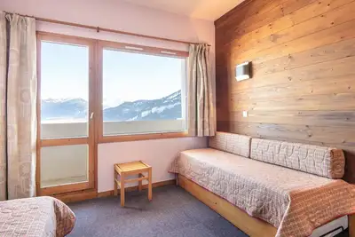 Bel appartement pour 7 personnes avec Wifi, Tv, terrasse, animaux admis et parking