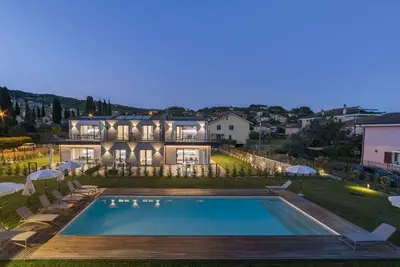 Image de Bel appartement avec piscine, climatisation, Wifi, Tv, balcon et animaux admis