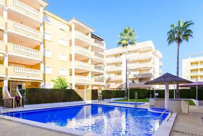 Image de Joli appartement pour 5 personnes avec piscine, Wifi, Tv, terrasse, animaux admis et parking