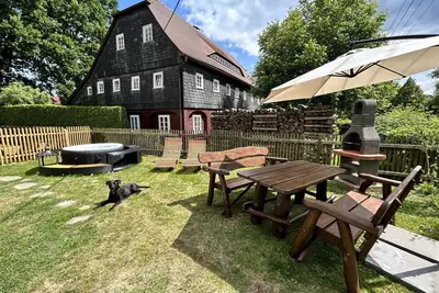 Image de Confortable appartement pour 7 personnes avec bain à remous, Wifi, Tv, patio et animaux admis