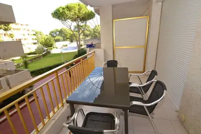 Image de Bel appartement pour 6 personnes avec climatisation, piscine, Wifi, Tv et terrasse