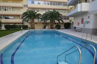 Image de Confortable appartement pour 6 personnes avec Wifi, climatisation, piscine, Tv et terrasse
