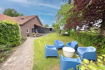 Image de Maison rurale avec 2 salles de bains et jardin