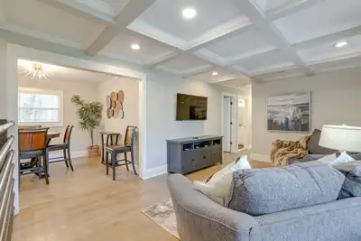 Pet-Friendly Decatur Home ~ 8 Mi to Downtown Atl!