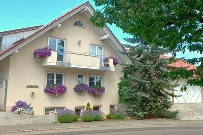 Image de Ferienwohnung/app. für 8 Gäste mit 80m² in Tettnang