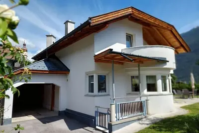 Image de Michl's Villa Retraite moderne