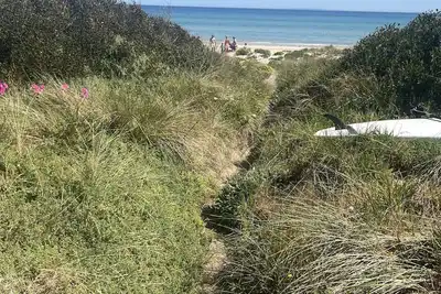 Image de Beach Front Apartment