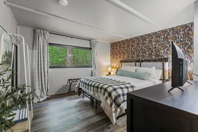 Image de This cabin is a 2 bedroom(s), 1 bathrooms, located in Rogers, Ky.