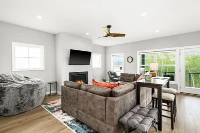 Image de RiverWest Four Seasons - Dog Friendly- Kids Play/Game Area- 25% off Ski Tickets