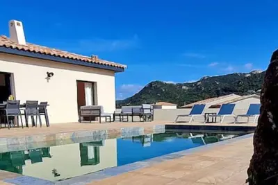Image de \"Élégance Corse : Maison 3 chambres, Piscine\"