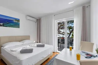 Image de Appartement de vacances Brela pour 1 - 4 personnes avec 1 chambre à coucher - Maison de vacances