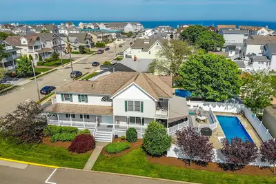 Image de Point Pleasant Beach 6 bed w/ pool 2 blocks from the beach