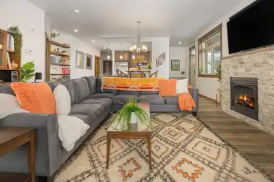 Image de Fraser condo! - Enjoy a pet-friendly stay with access to amenities