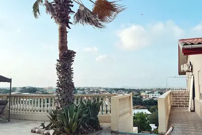 (2) Lovely spacious studio with beautiful view over Willemstad with pool