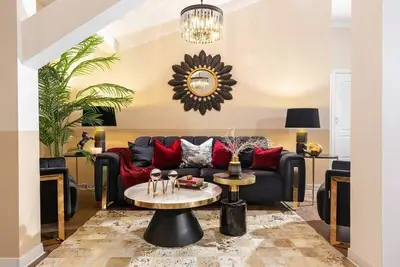 Image de Qult • Invictus Summa