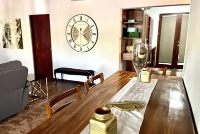 Image de Spacious 2-Bed in Tamarindo: Private Yard, Sleeps 8, Near Beach