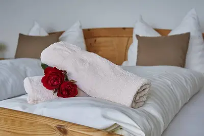 Image de Doppelzimmer, Dusche, Wc, 1 Schlafraum - Gästehaus Alpenrose