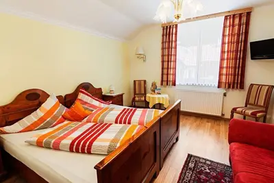 Image de Familienzimmer Rosenrot - Landhaus Pension Holle