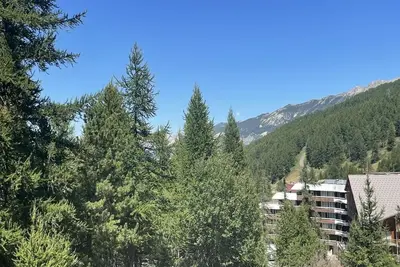 Image de 100m des commerces, 2ème étage, balcon, 34m², Vars