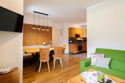 Image de Lärche - Gutzingerhof