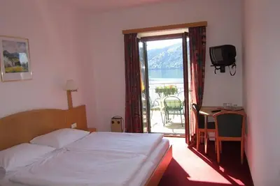 Image de Zimmer 3, Doppelzimmer Du/wc, Balkon, Seeblick - Villa Margarethe