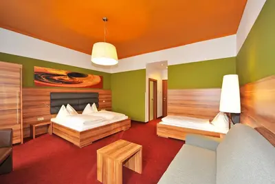 Vierbettzimmer mit Dusche Oder Bad/wc - Hotel Ertl
