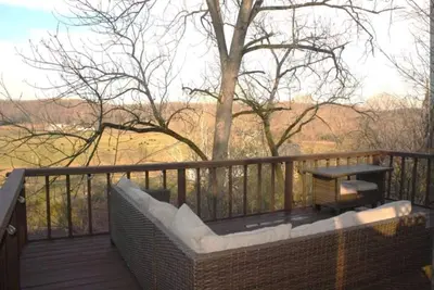 Image de Outlook Point, bluff view, river side, swimming, fishing, and relaxation.