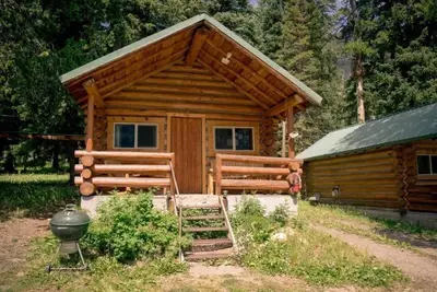 Image de Comfortable Cabin next to Yellowstone National Park