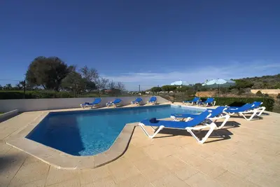 Image de Maison de vacances privée avec Wifi, piscine privée, climatisation, Tv, patio, vue panoramique