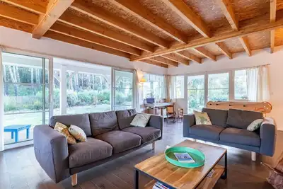 Image de Merveilleuse maison de vacances privée pour 8 personnes avec Wifi, terrasse et parking