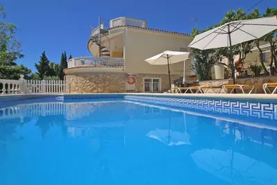 Magnifique maison de vacances privée avec climatisation, Wifi, piscine privée, terrasse, parking