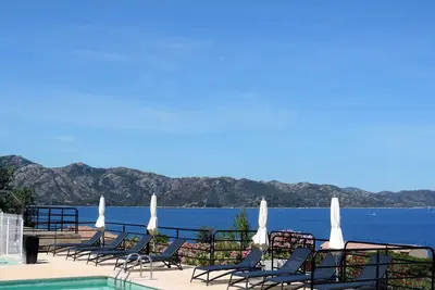 Image de Confortable appartement pour 4 personnes avec piscine, Wifi, climatisation, Tv et terrasse