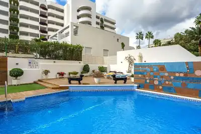 Image de Bel appartement pour 2 personnes avec climatisation, piscine, Wifi, Tv et terrasse