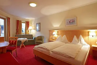 Image de Familiensuite Superior I - Familiengut Hotel Burgstaller