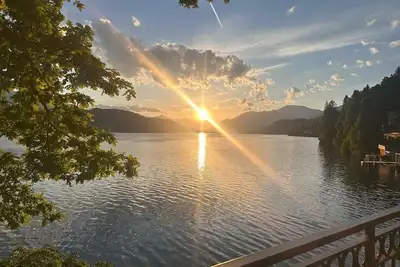 Image de Ferienwohnung mit Traumausblick - Seefels Appartements Direkt am See