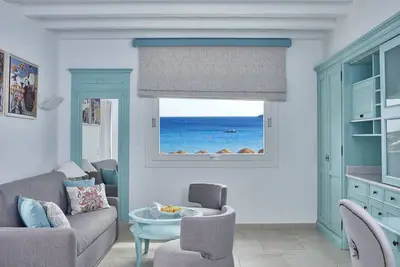 Image de Beautiful Mykonos Suite | Family Suite with Private Jacuzzi | Elia