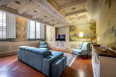 Image de Yid luxury near Ponte Vecchio