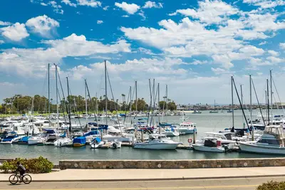 Image de Maven's Haven - newly renovated, steps from Hotel Del, pacific ocean and beaches