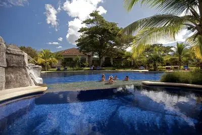 Image de Casita Colibri with Four King Beds. True Paradise!